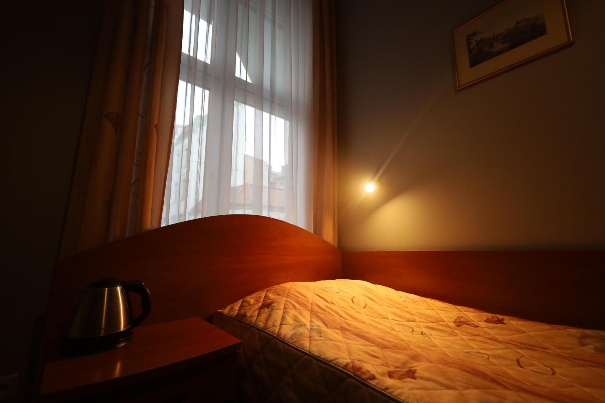 Nasz Klub - Pokoje Goscinne Poznań Buitenkant foto