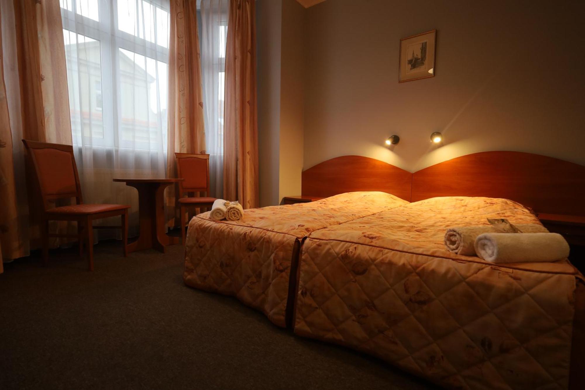 Nasz Klub - Pokoje Goscinne Poznań Buitenkant foto